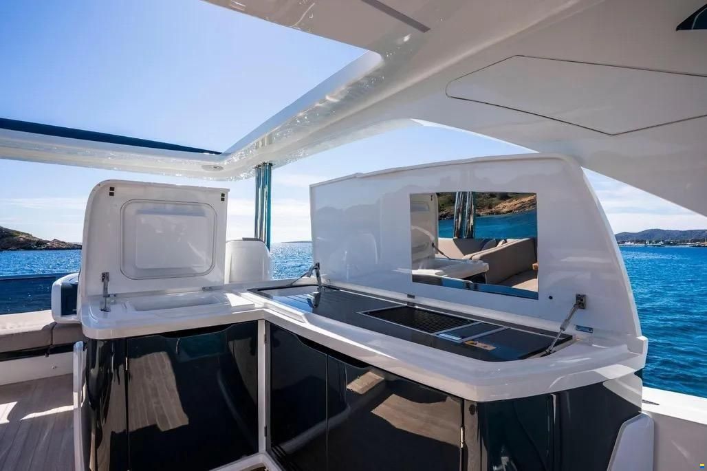 Pearl 62