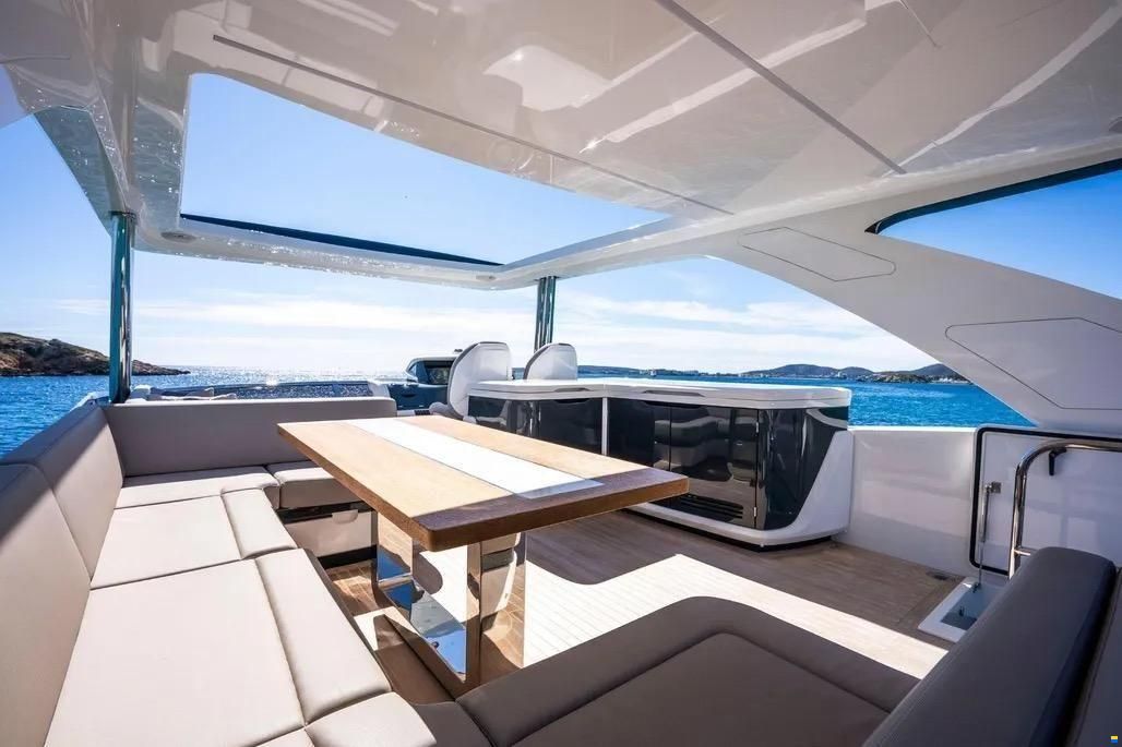 Pearl 62