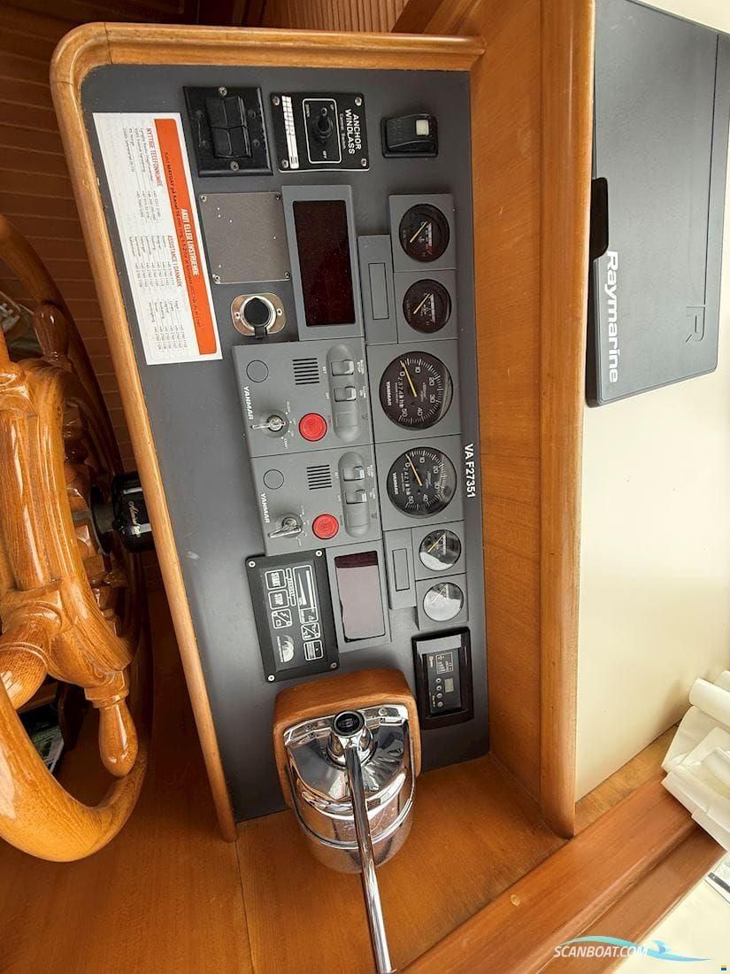 Halvorsen 32 Gourmet Cruiser