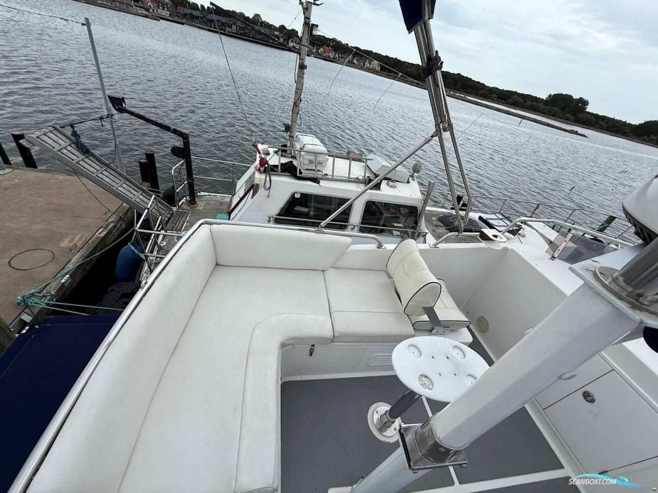 Halvorsen 32 Gourmet Cruiser
