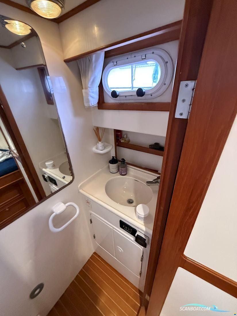 Halvorsen 32 Gourmet Cruiser