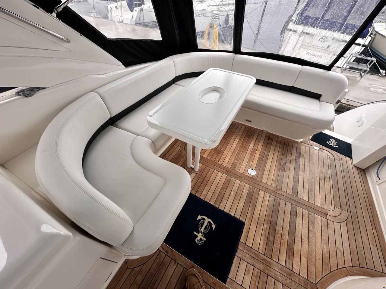 Princess V42