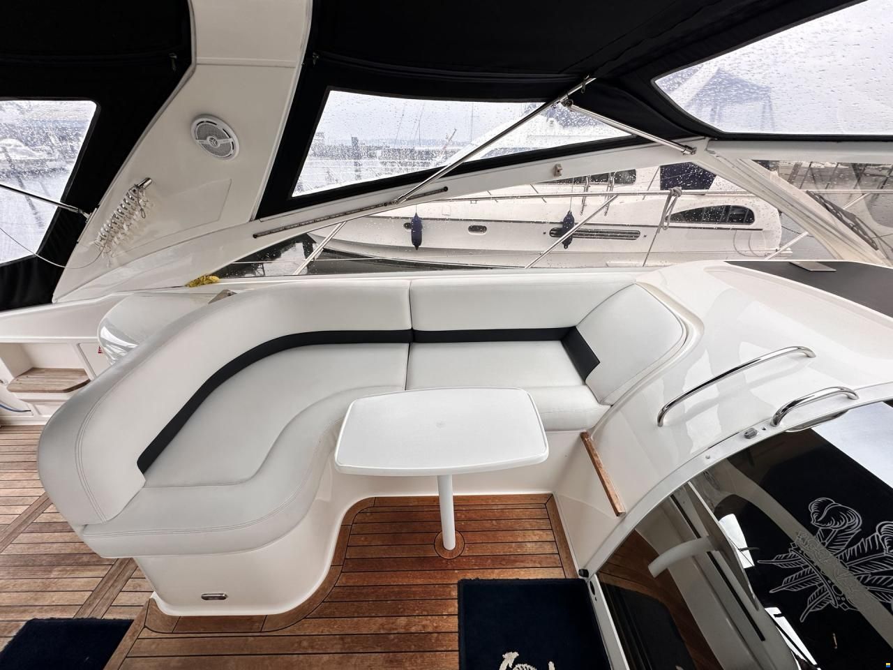 Princess V42
