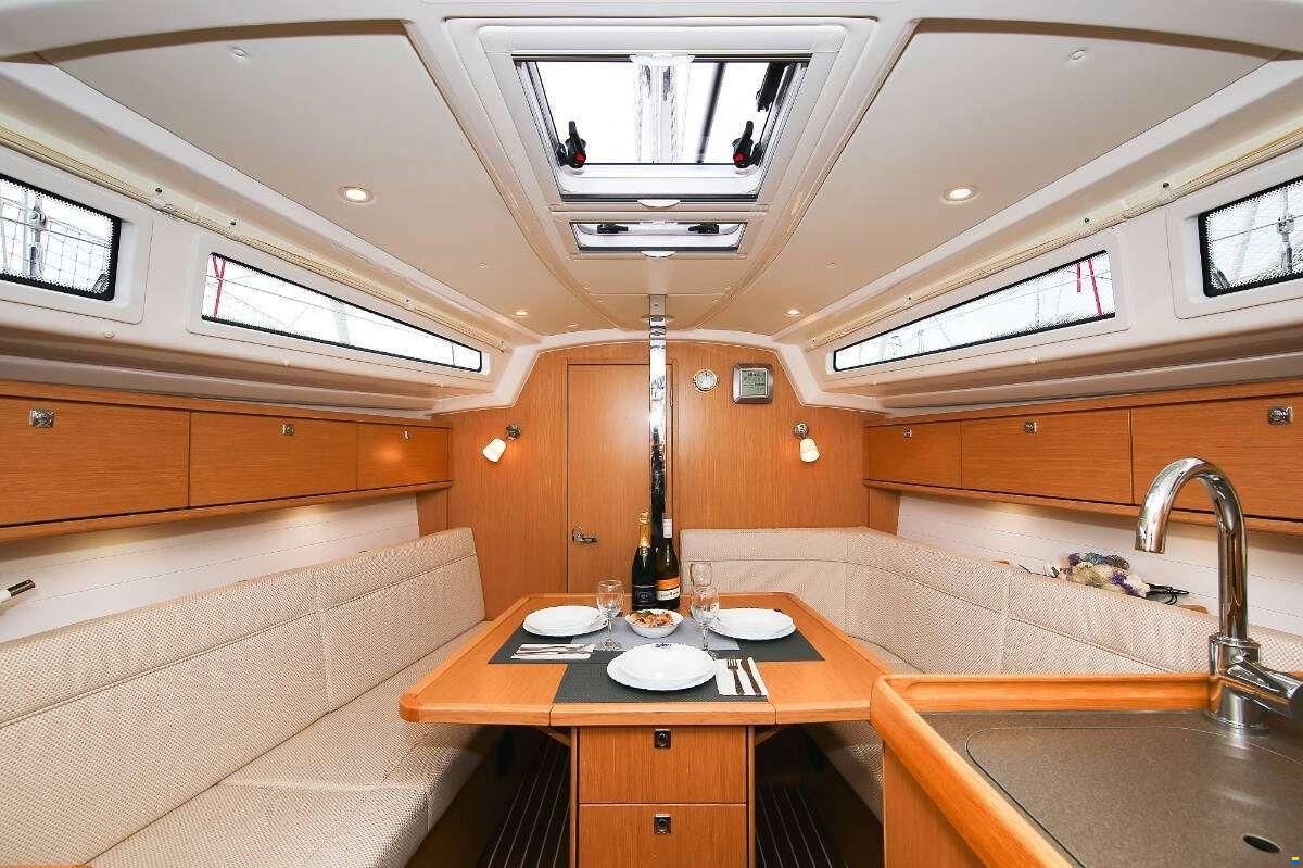Bavaria 34 CRUISER