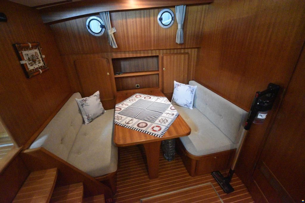 Linssen 380 AC