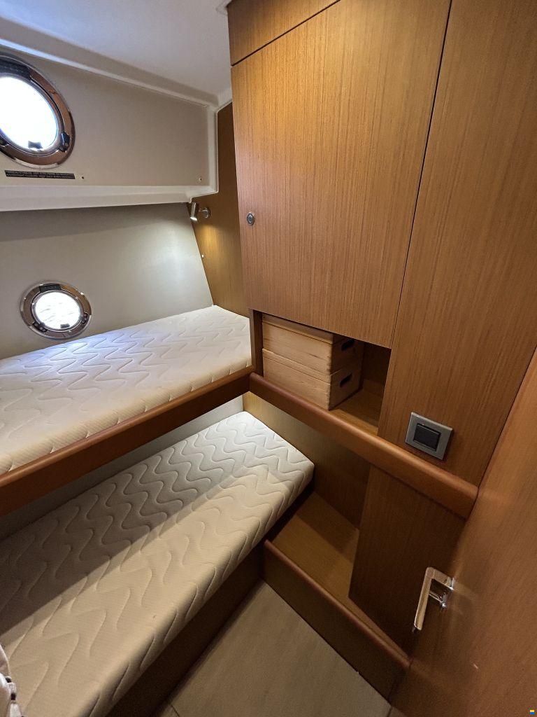Beneteau Swift Trawler 35
