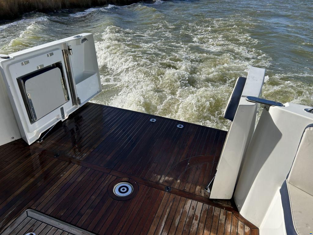 Beneteau Swift Trawler 35