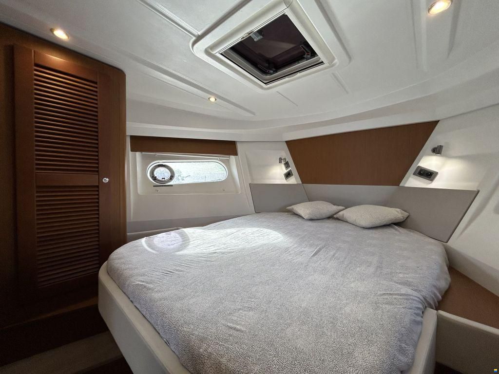 Beneteau Swift Trawler 35
