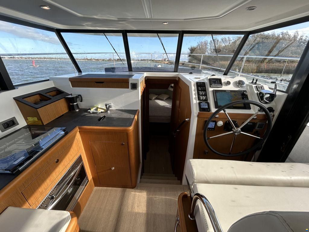 Beneteau Swift Trawler 35
