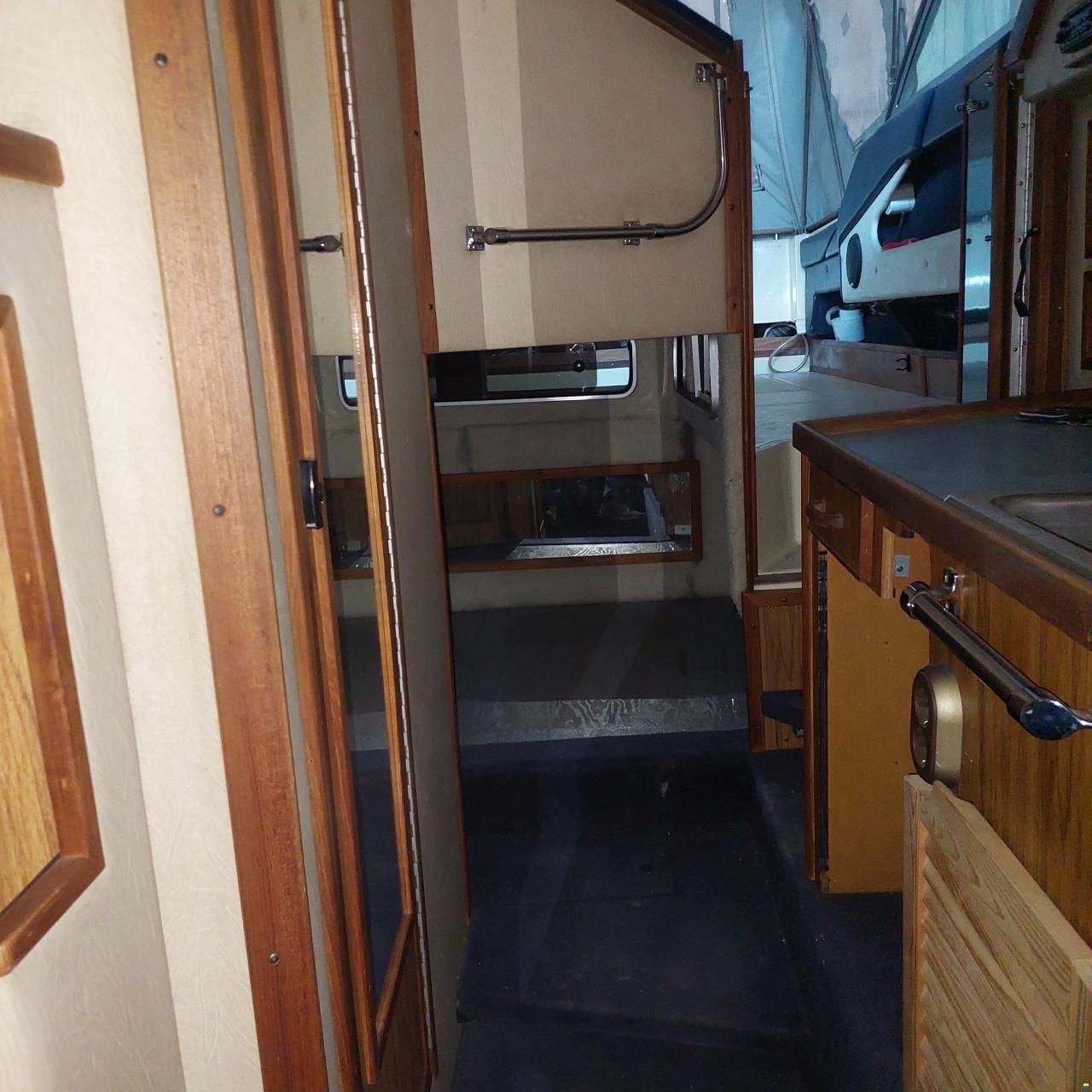 Sea Ray SRV 250 Sundancer