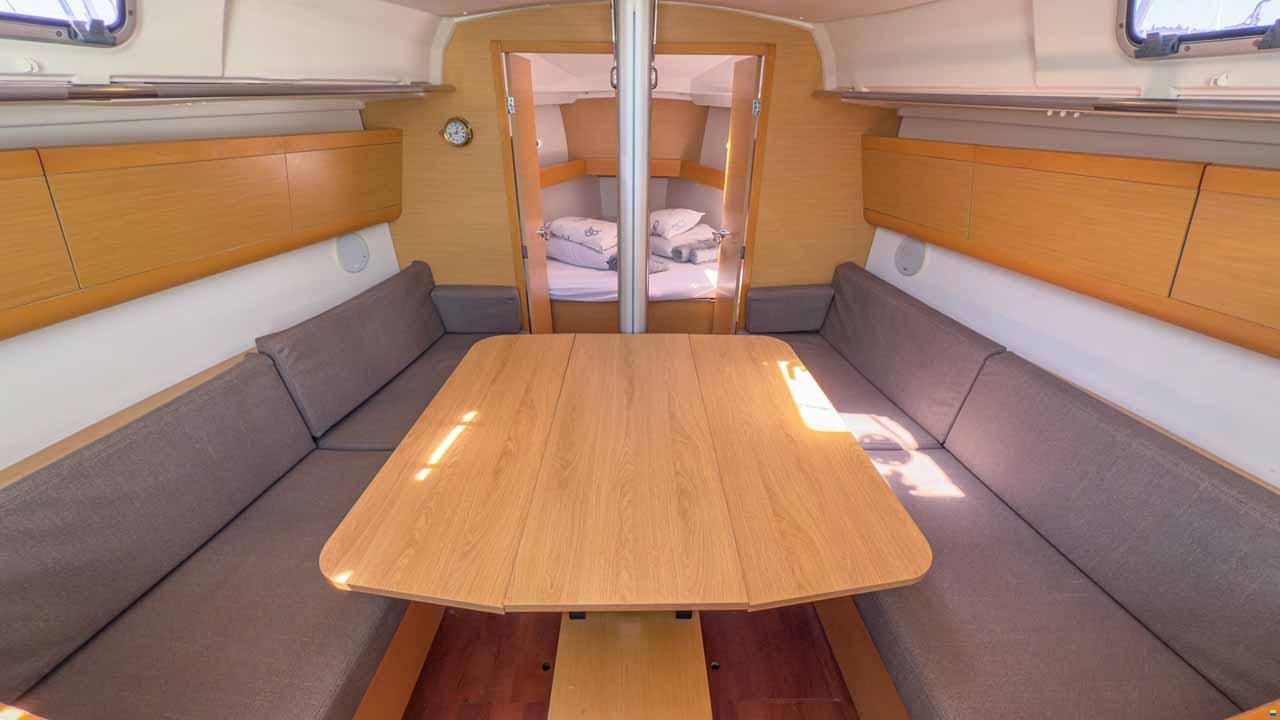 Beneteau First 35