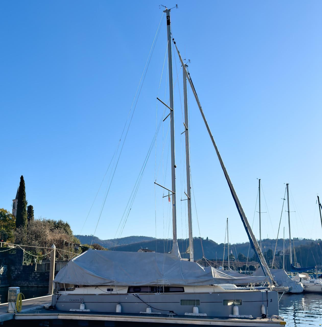 Beneteau Oceanis 35