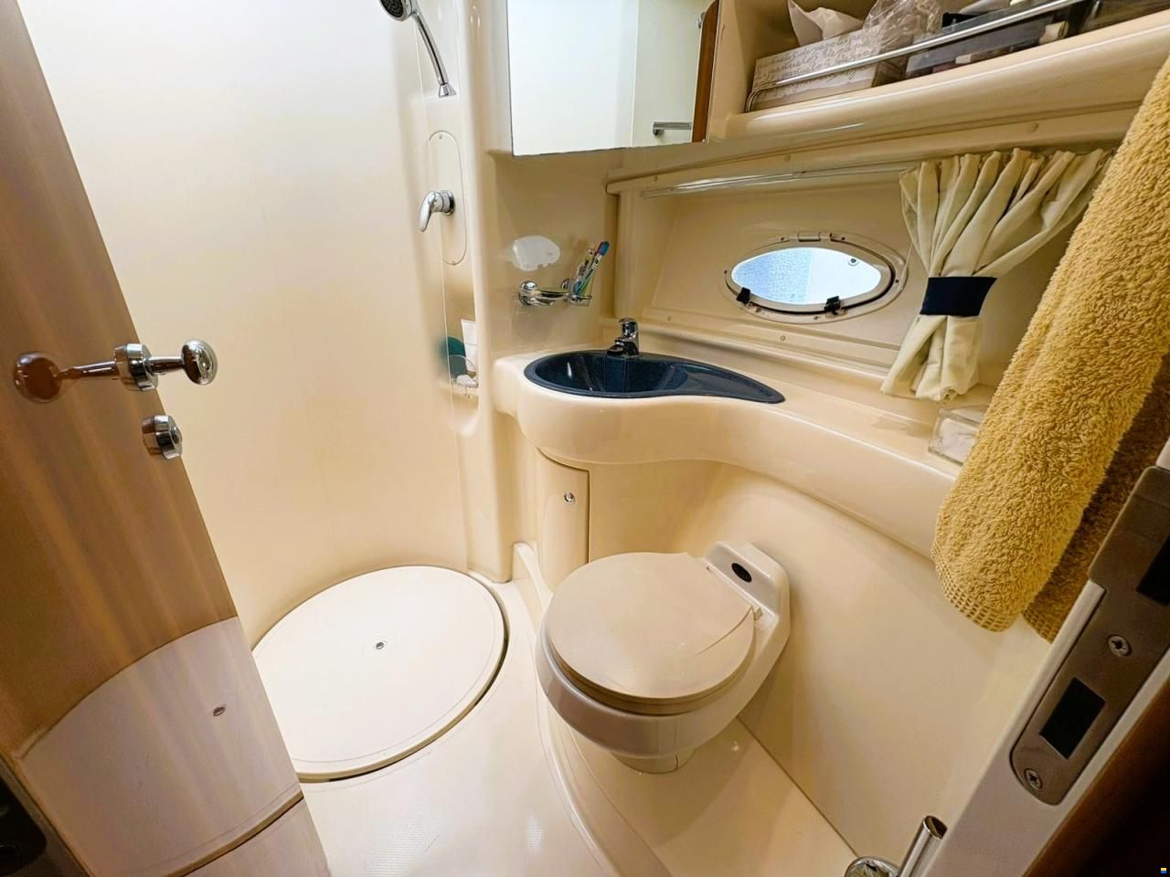 Azimut 39