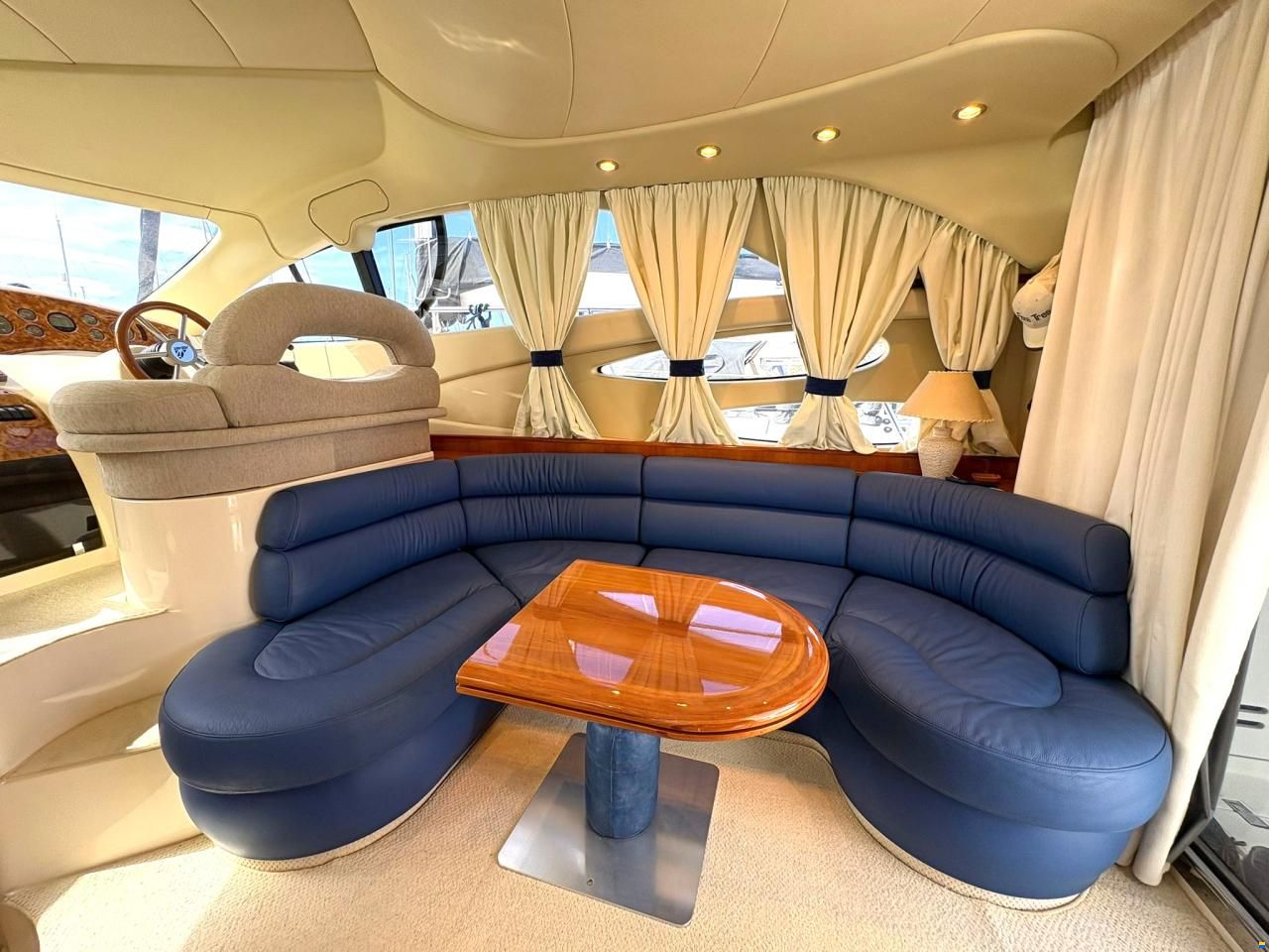 Azimut 39