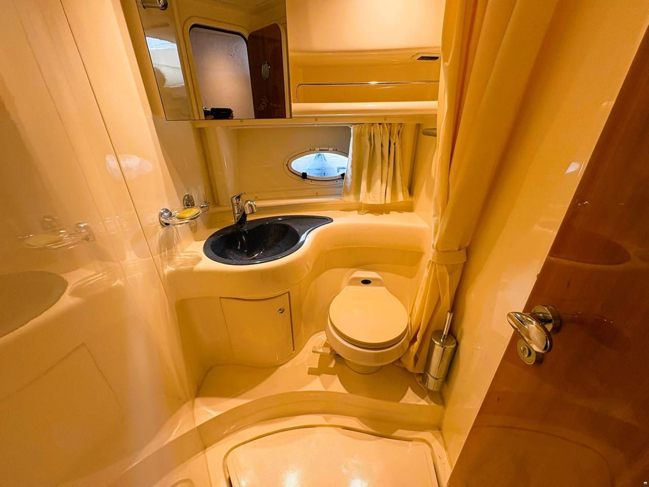 Azimut 39