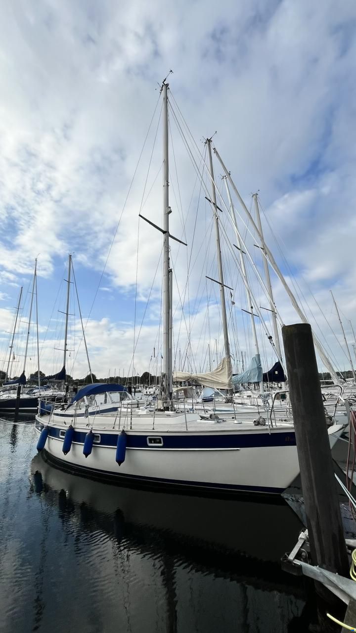 Hallberg-Rassy 352 Scandinavia