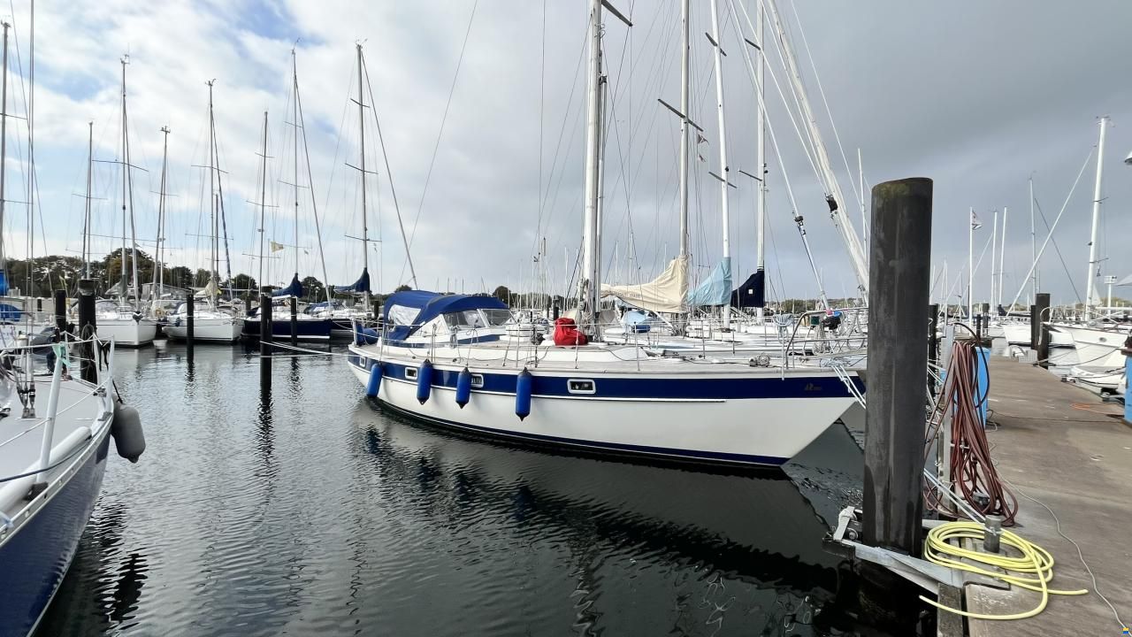 Hallberg-Rassy 352 Scandinavia
