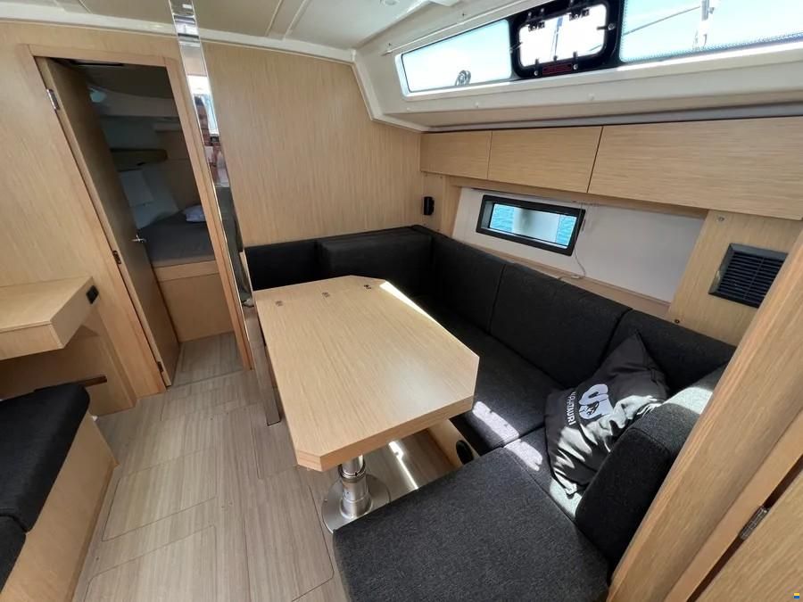 Bavaria C38