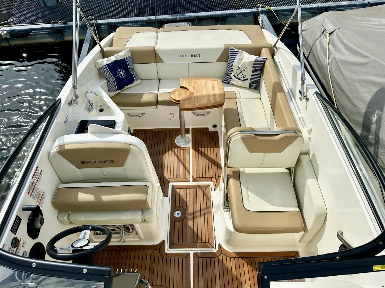 Bayliner 742 CU