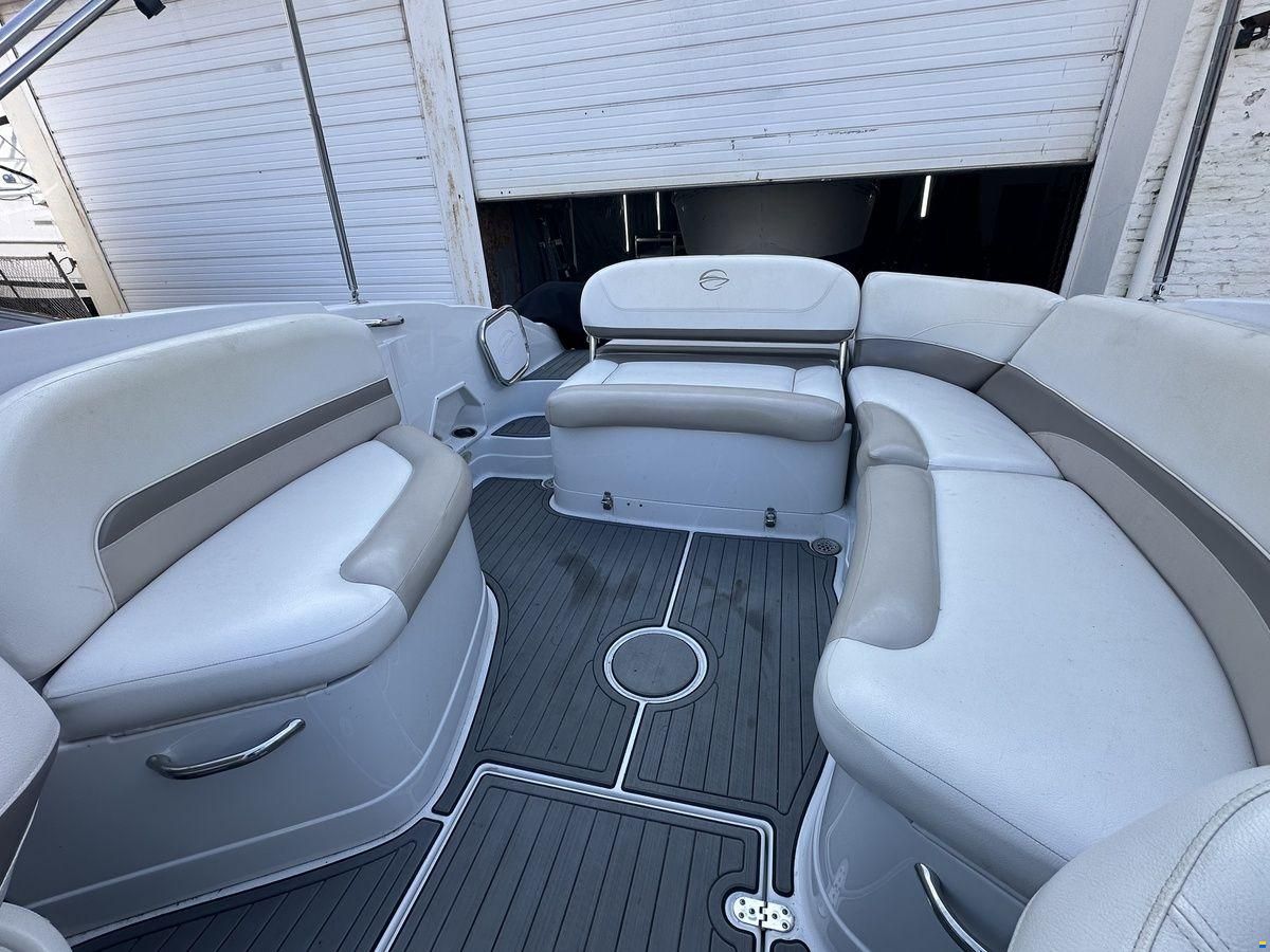 Crownline E6