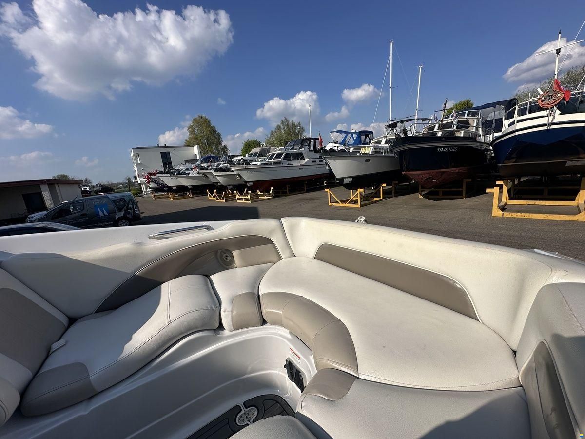 Crownline E6