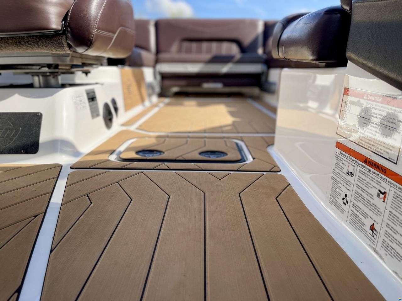 Malibu 23 LSV Wakesetter