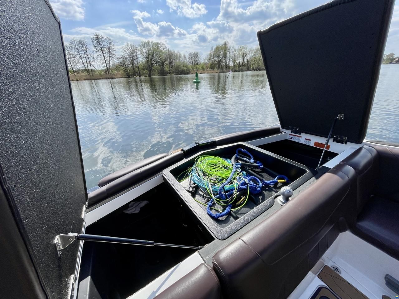 Malibu 23 LSV Wakesetter