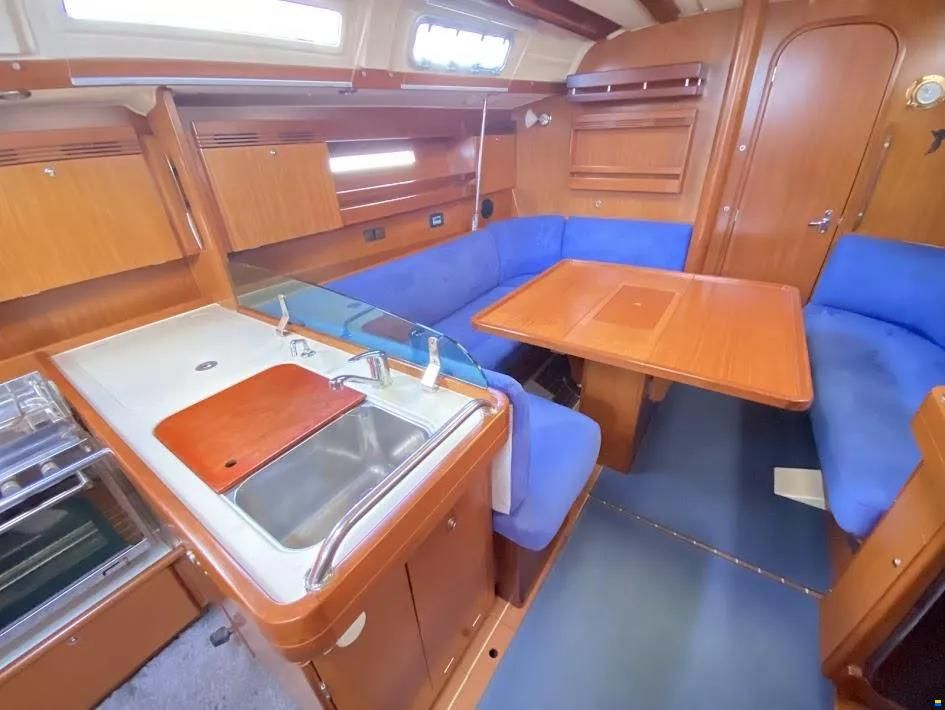 Dufour 40 Performance