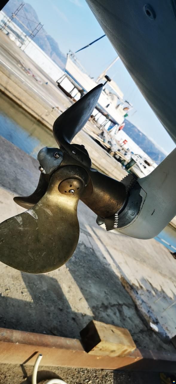 Dufour 40 Performance