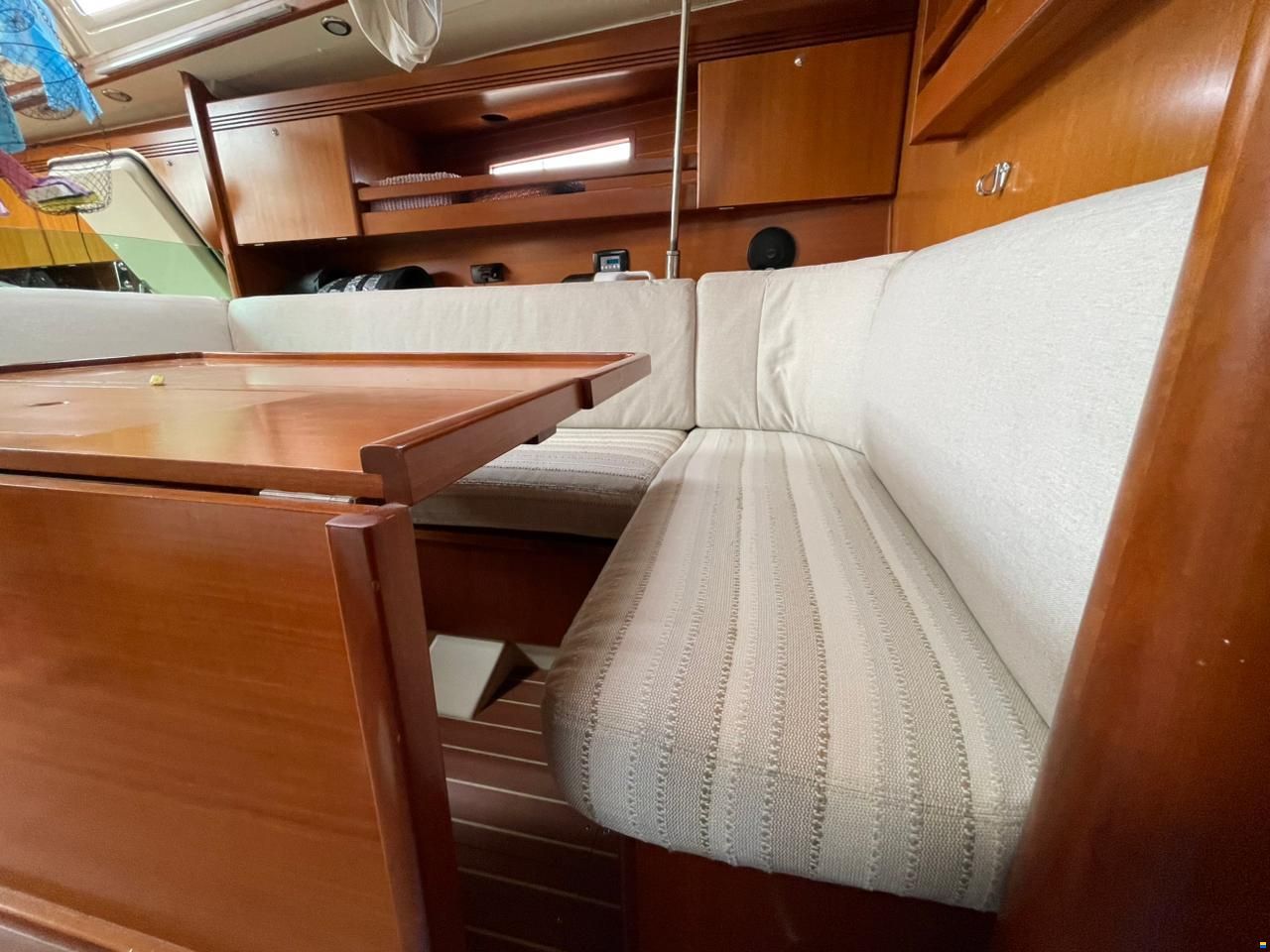 Dufour 40 Performance