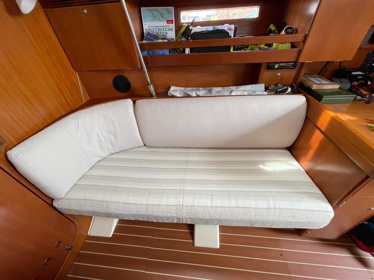 Dufour 40 Performance