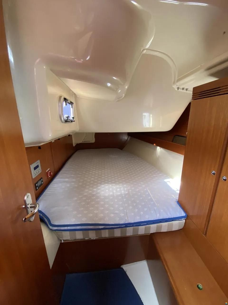 Dufour 40 Performance
