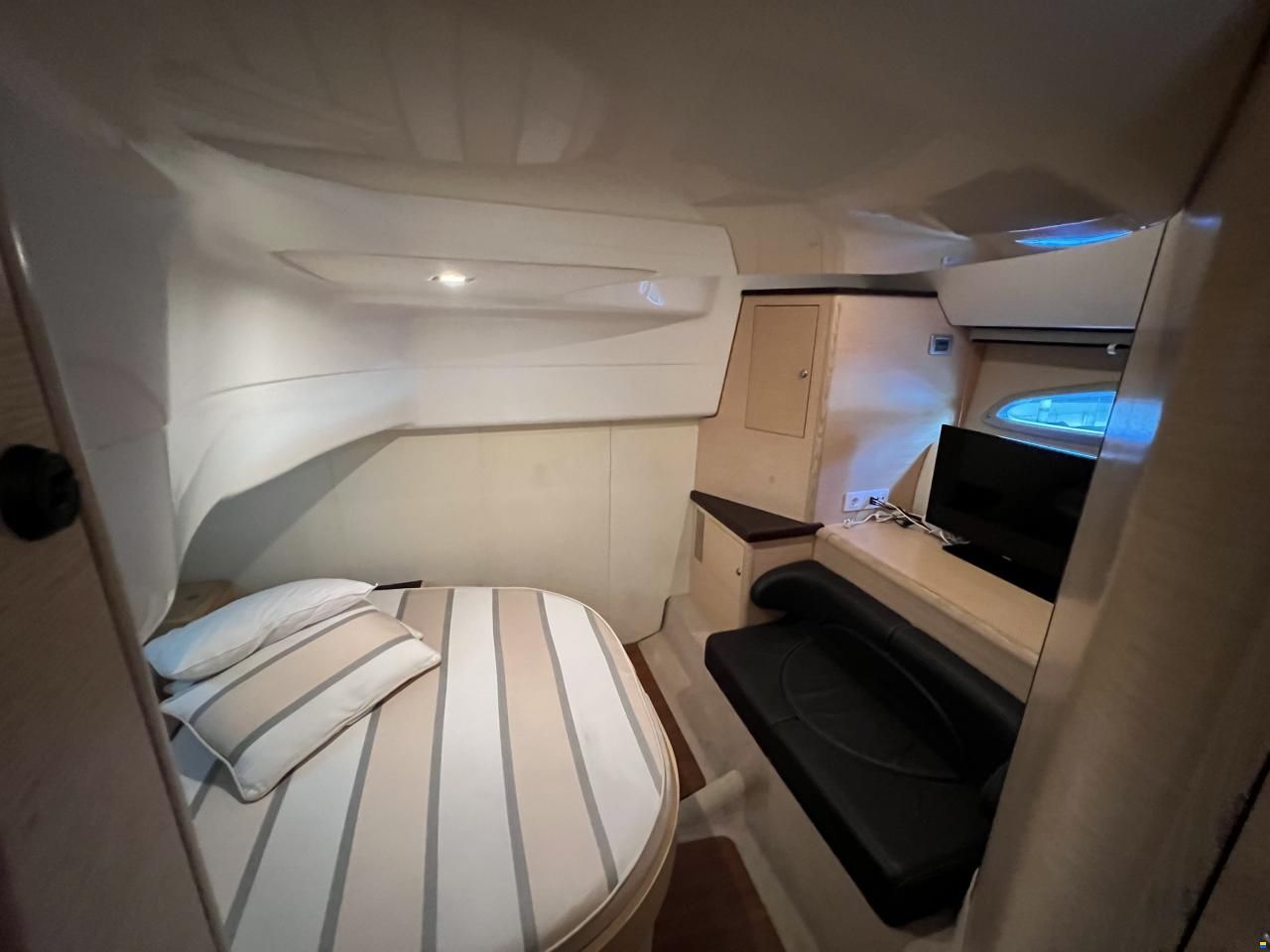 Cranchi Mediterranee 43 HT