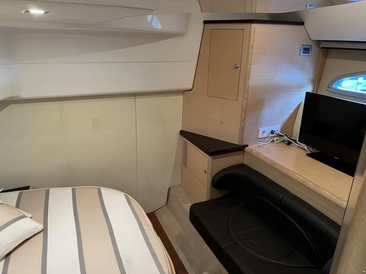 Cranchi Mediterranee 43 HT