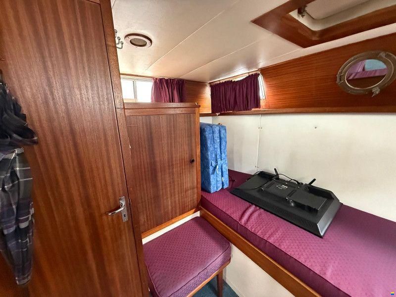 Broom 35