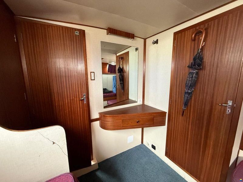 Broom 35