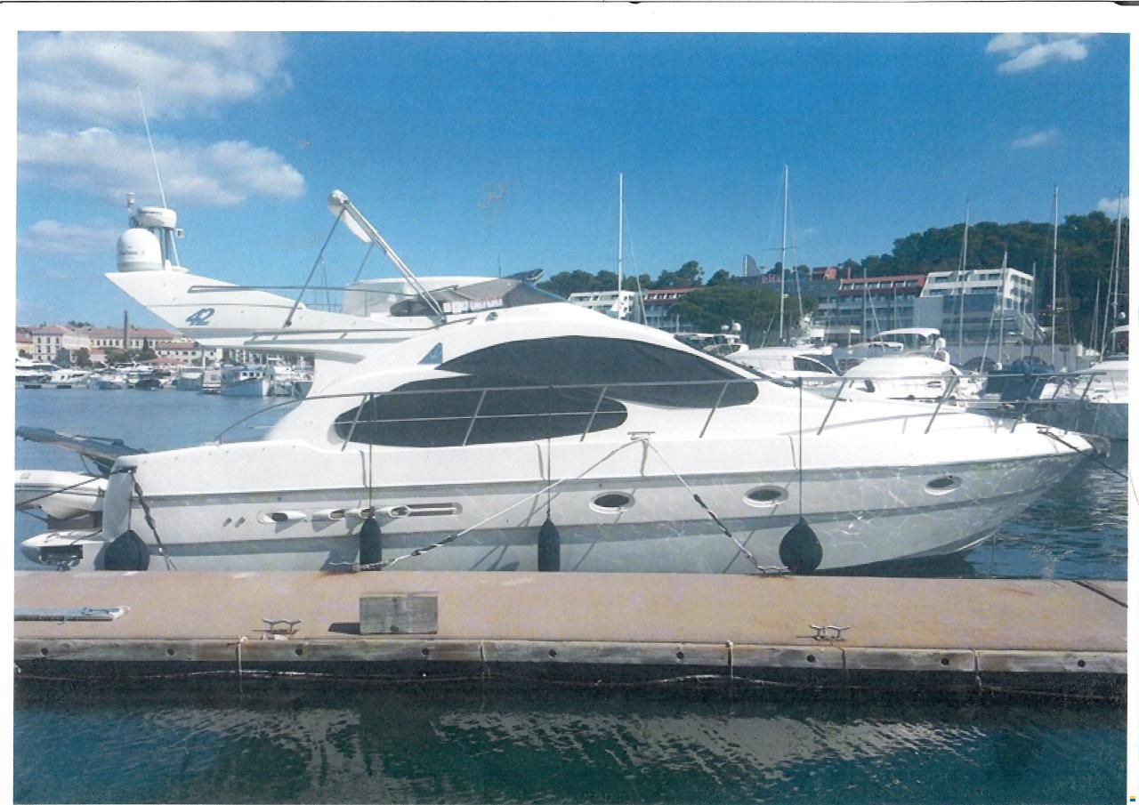 Azimut 42