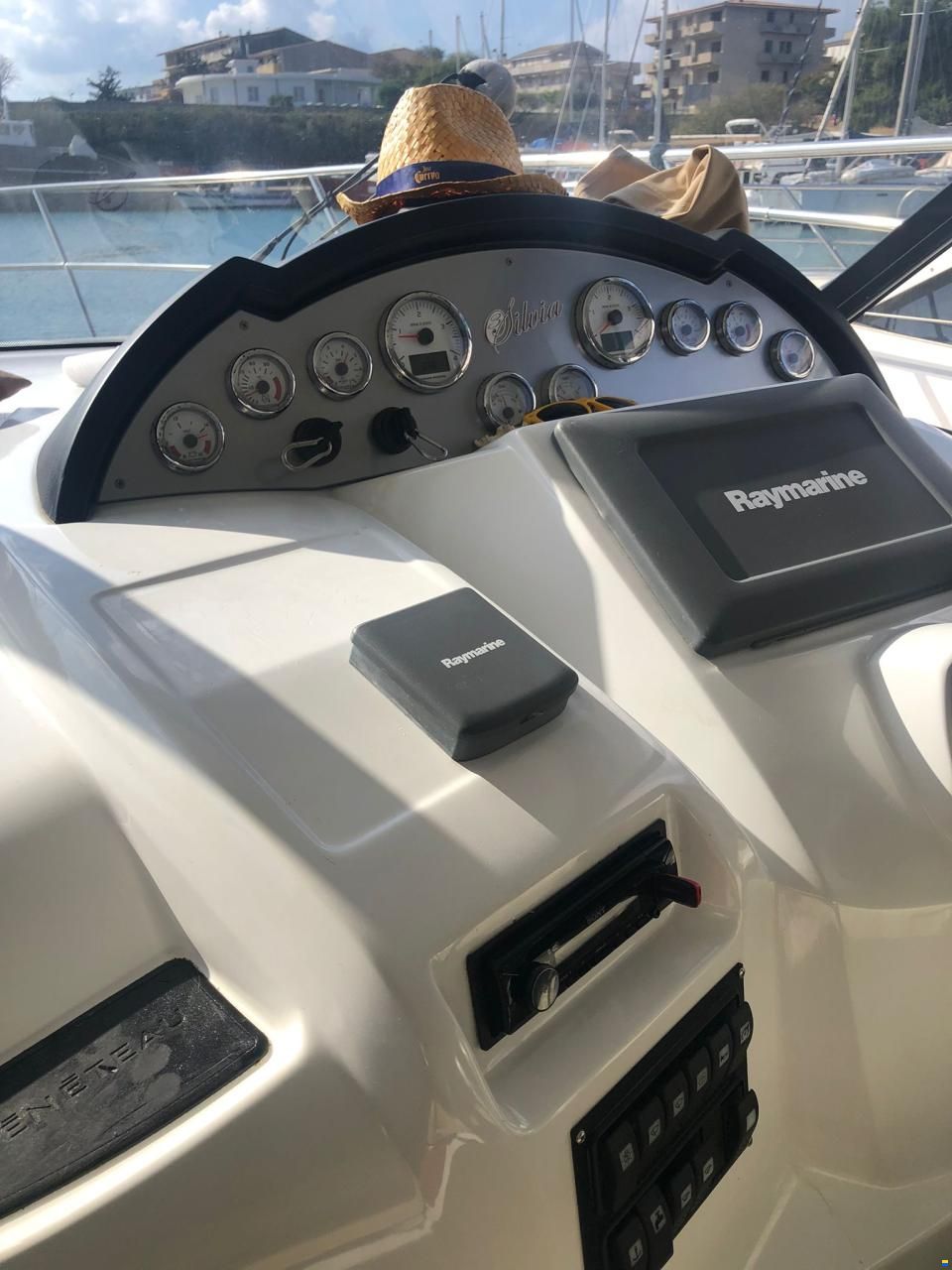 Beneteau Antares 36
