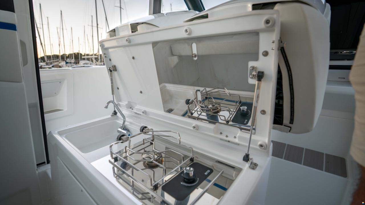 Wellcraft 28 Explorer