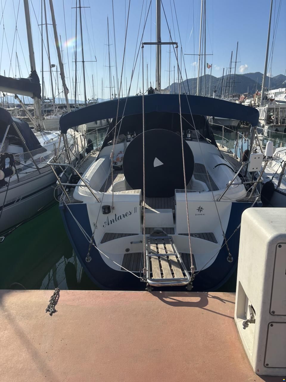 Jeanneau Sun Odyssey 42.2