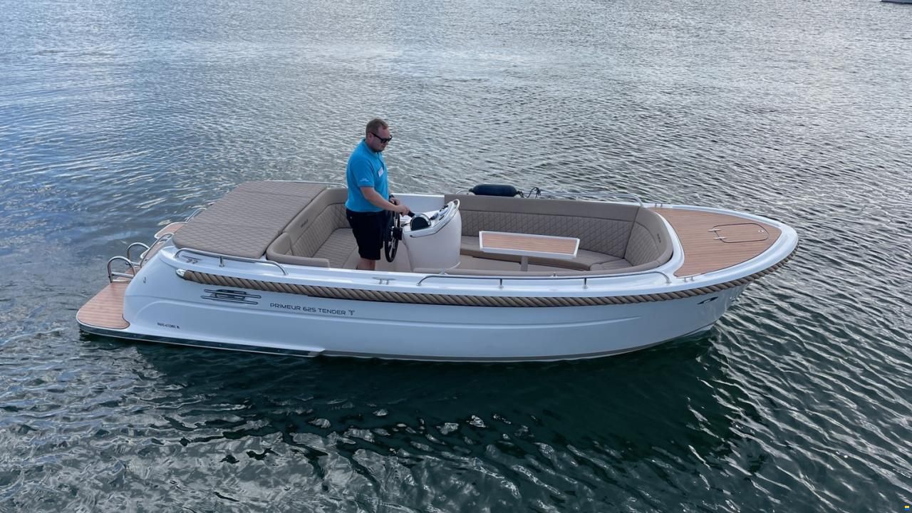 Primeur 625 Tender