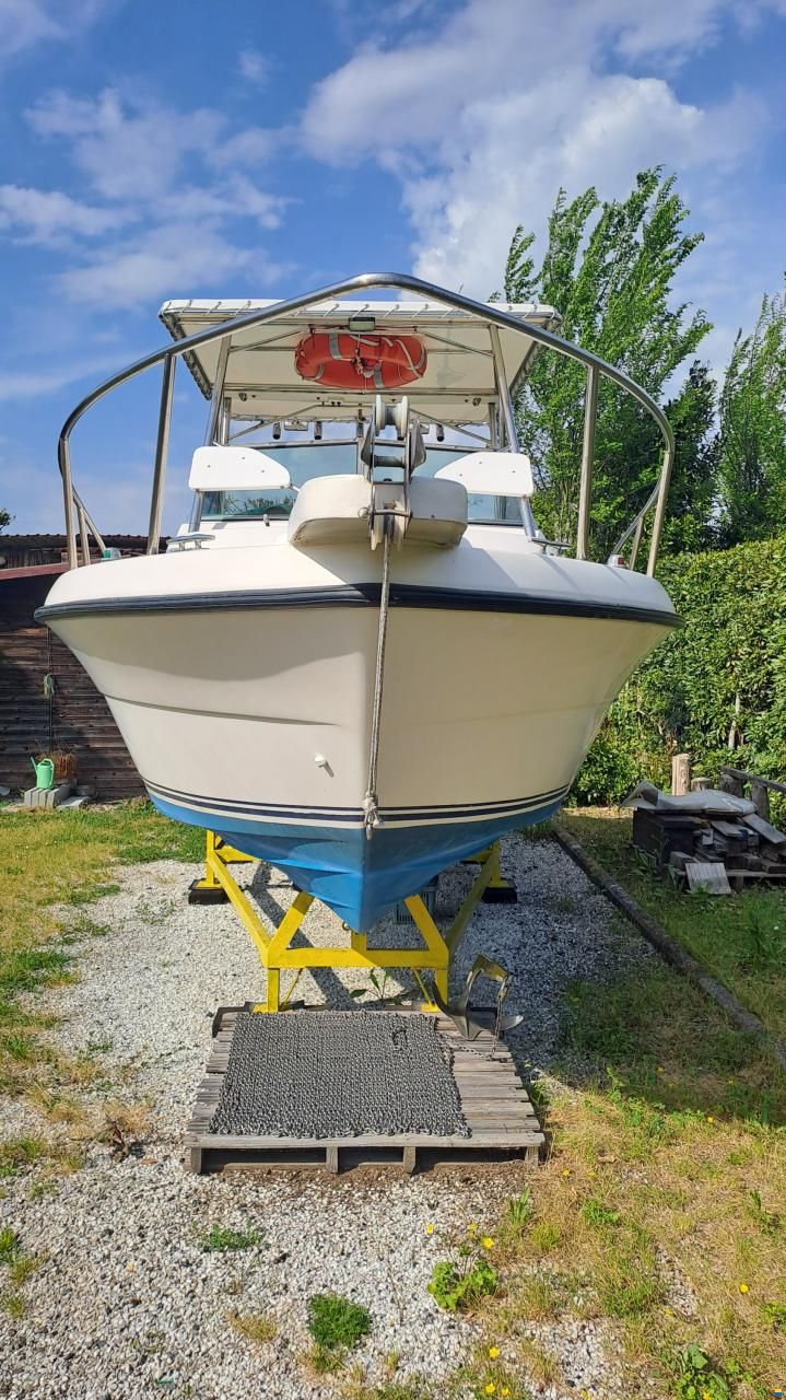 Pursuit 2150 WA