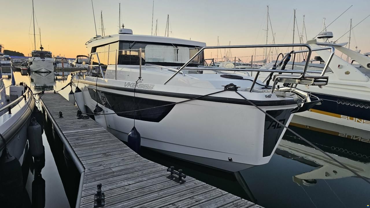 Aquador 35 AQ