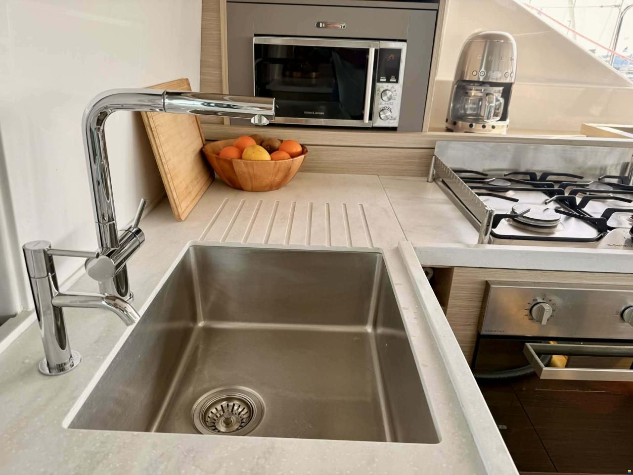 Lagoon 51