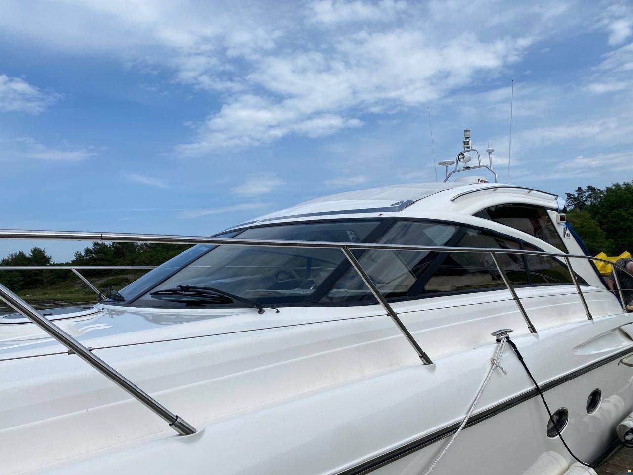 Princess V48