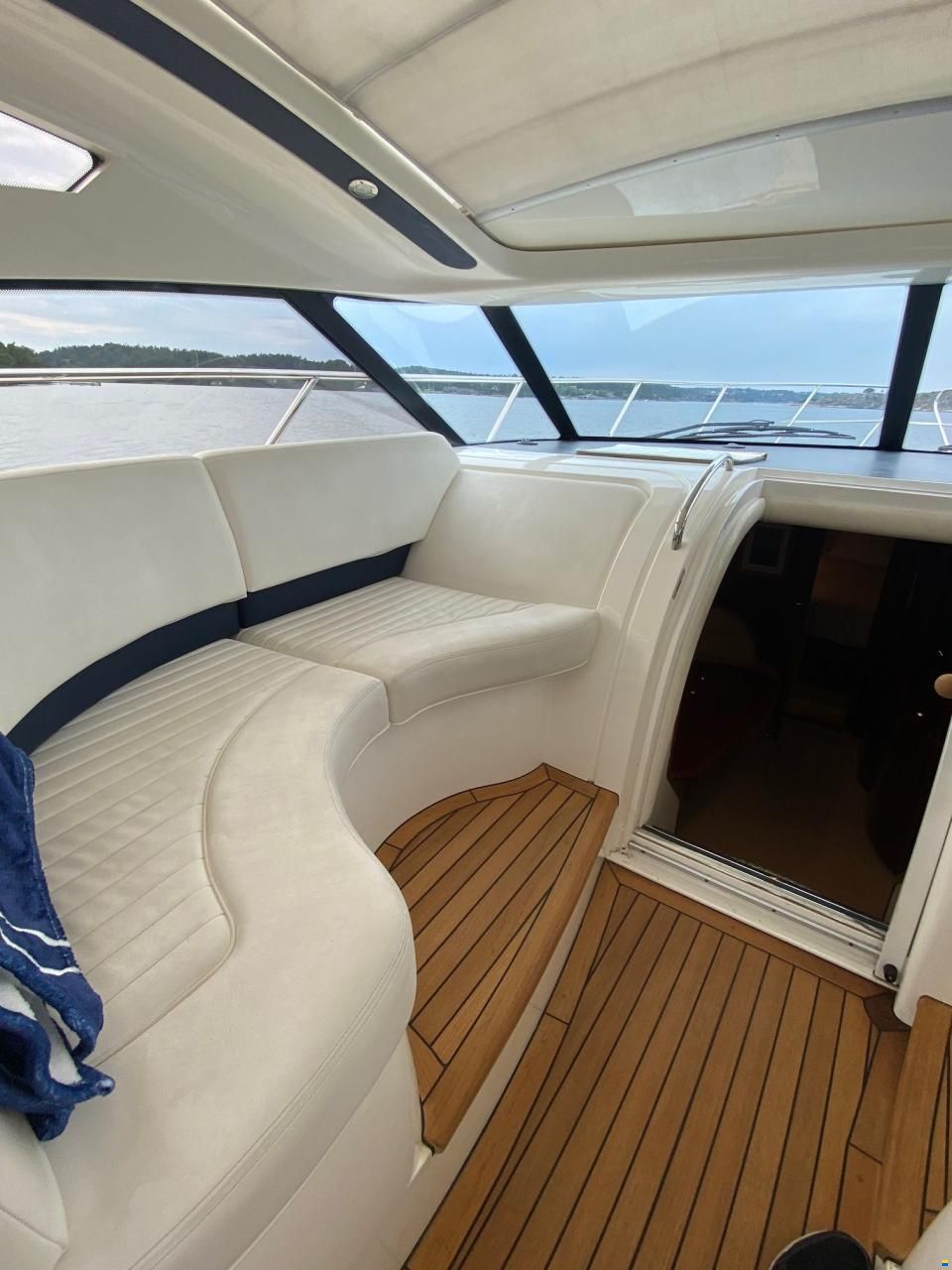 Princess V48