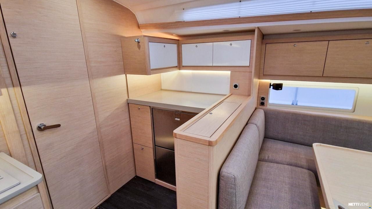Dufour 470
