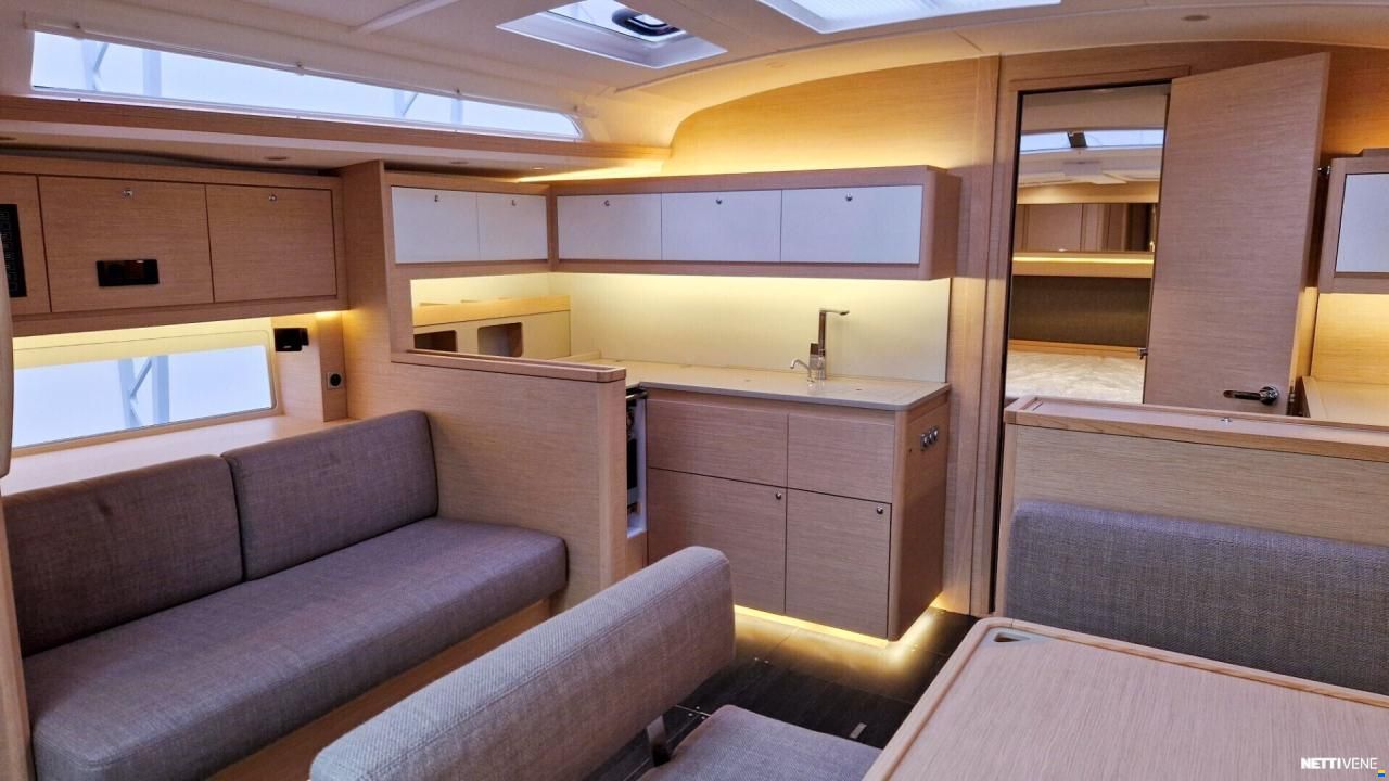 Dufour 470