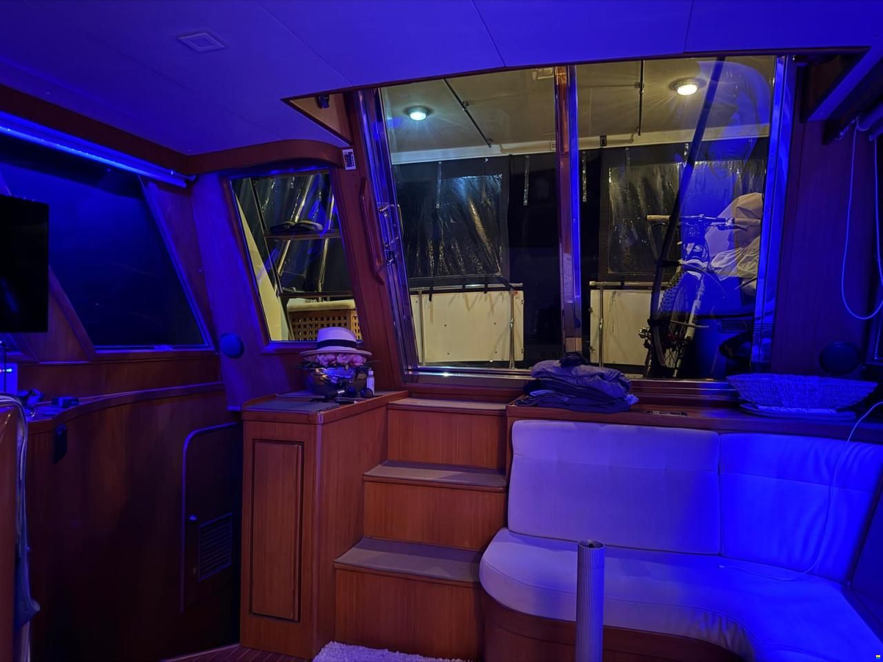 Yaretti Horizon 42 Traveller
