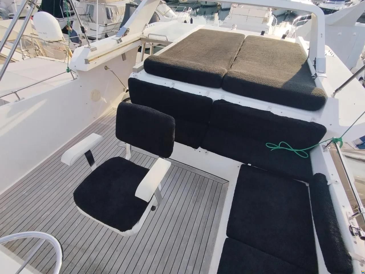 Yaretti Horizon 42 Traveller